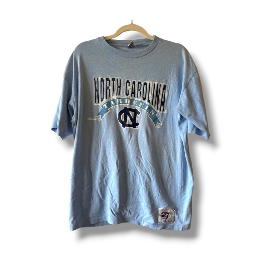 Vintage 90s UNC Tarheels Tshirt Single Stitch Men's Size XL Made In USA NCAA VTG